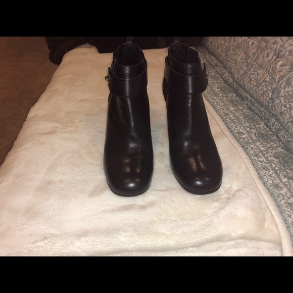 Chanel ankle boots black suede 391/2 - Picture 1 of 6